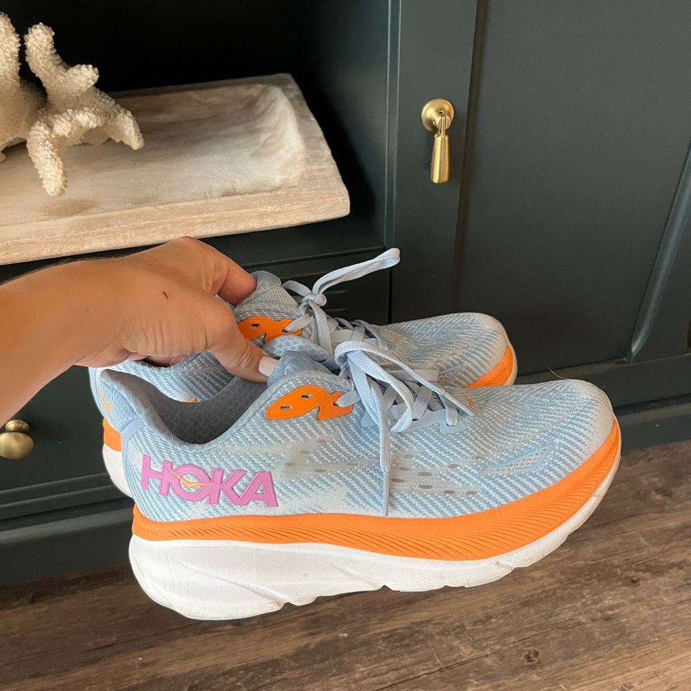 Hoka Clifton 9s